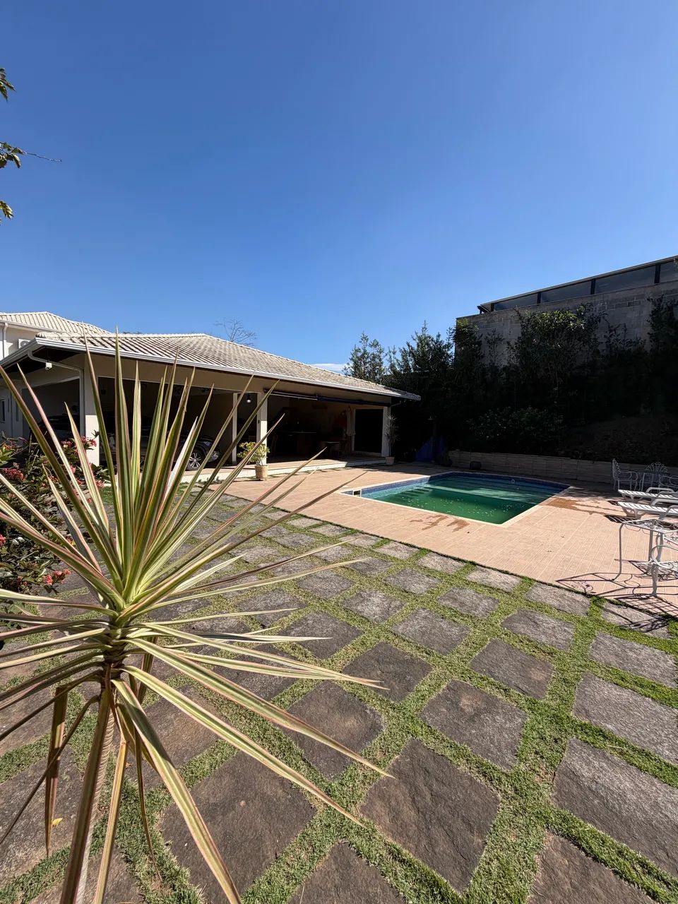 Casa com 4 suítes e piscina  - Foto 3