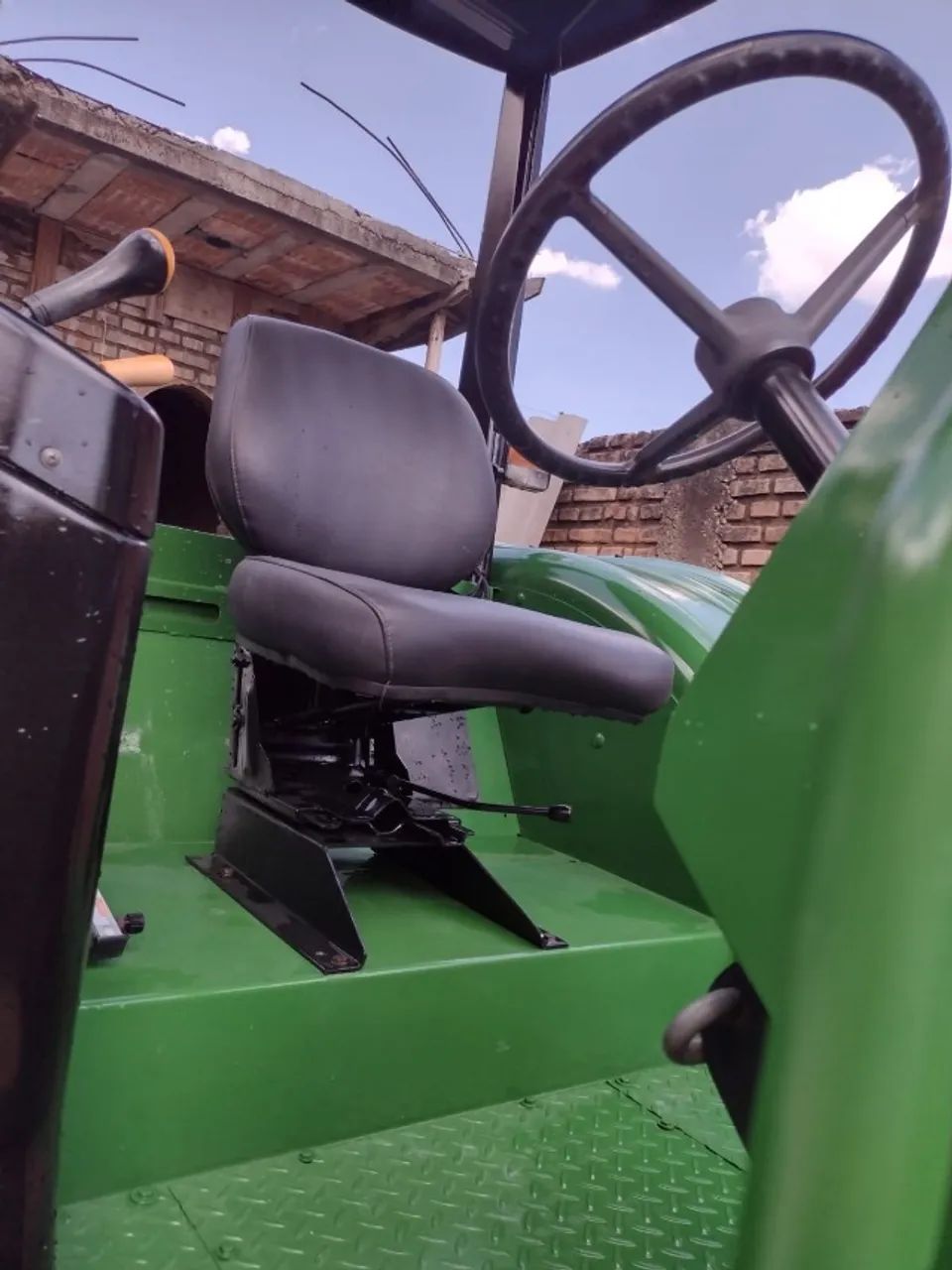 Trator John Deere 6110E - 110cv - 4x4 - Excelente Estado | *Aceito Troca - Foto 4