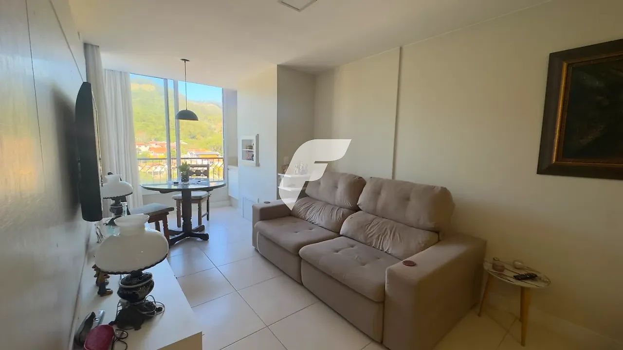 Apartamento 2 Quartos com Piscina - centro