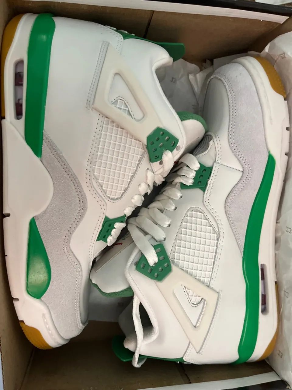 Vendo air jordan 4 pine green 