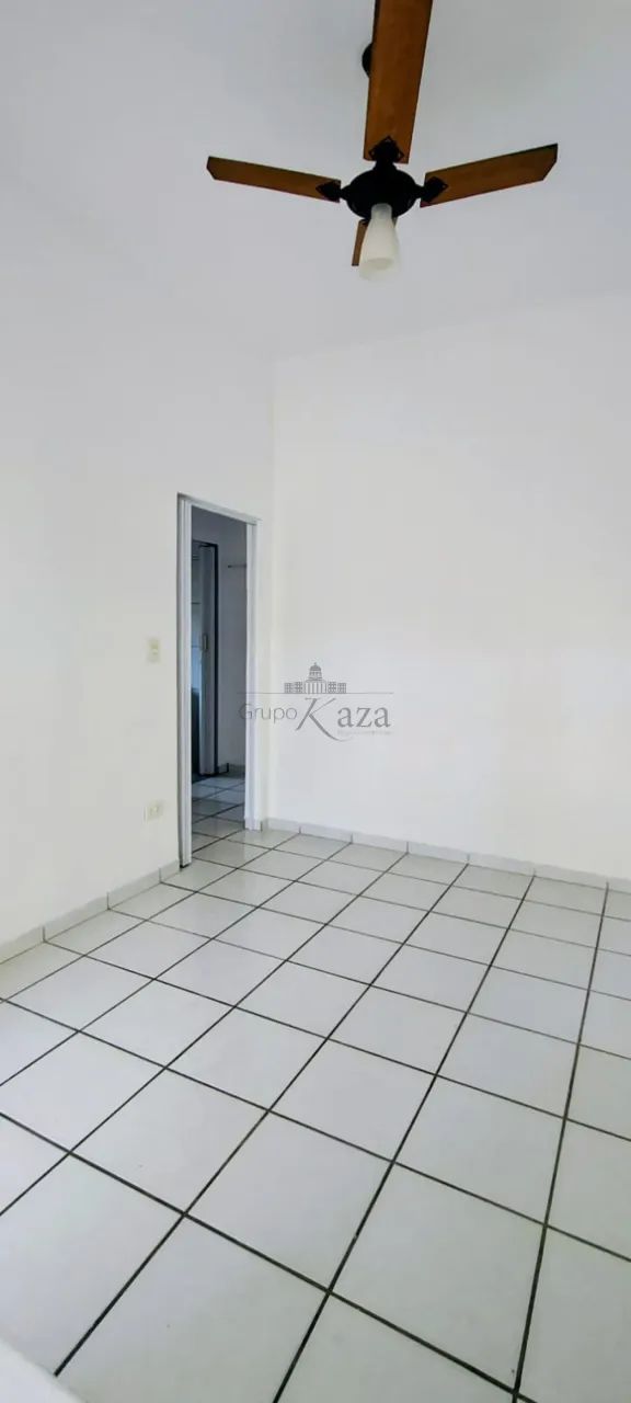 Oportunidade - Casa Comercial - Centro - Jacareí - 1 Dormitório - 70m². - Foto 3