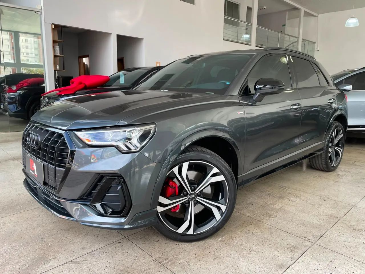 Audi Q3 Perf. Black 2.0 TFSI Tiptr. Quattro 2024
