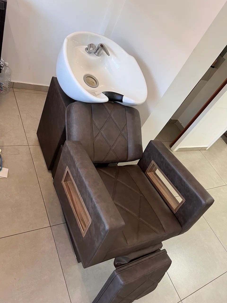 Vendo Lavatório com Aquecedor  - Foto 2
