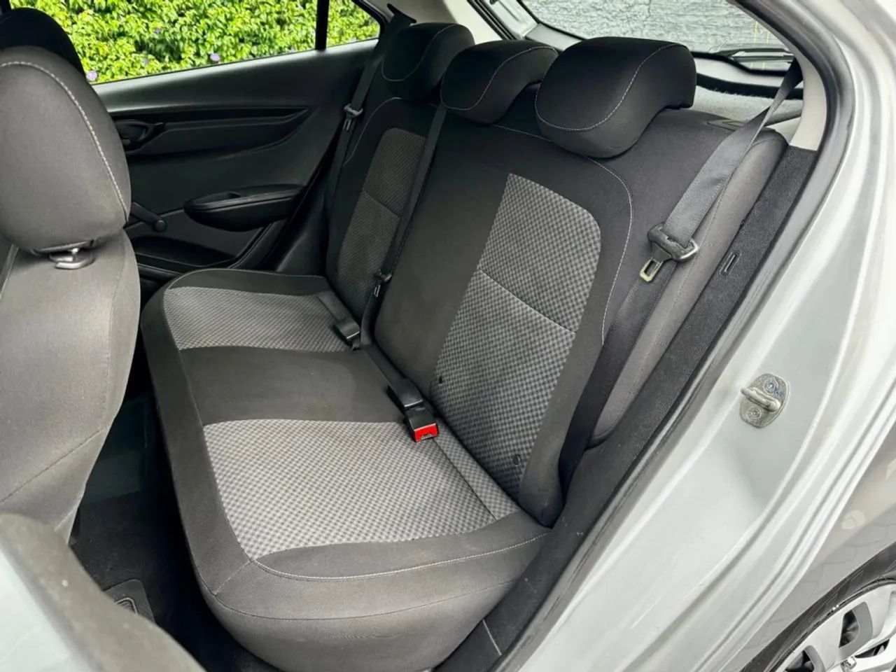 Chevrolet Onix JOY Hatch 1.0 8V Flex Mec. 4P, foto 7 de 9