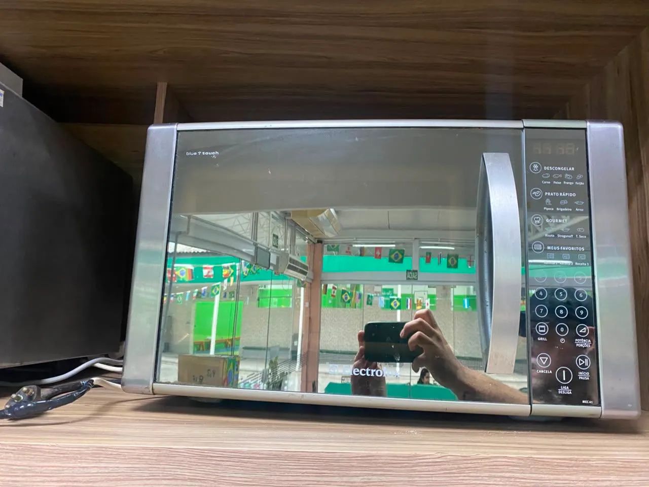 Microondas Grill Eletrolux