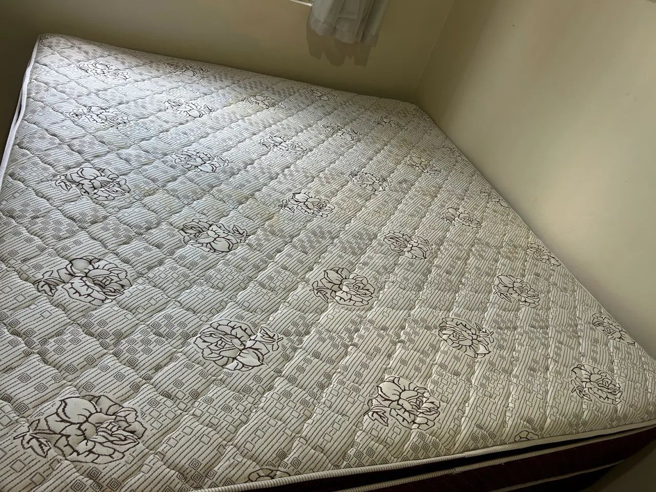 Cama box super king