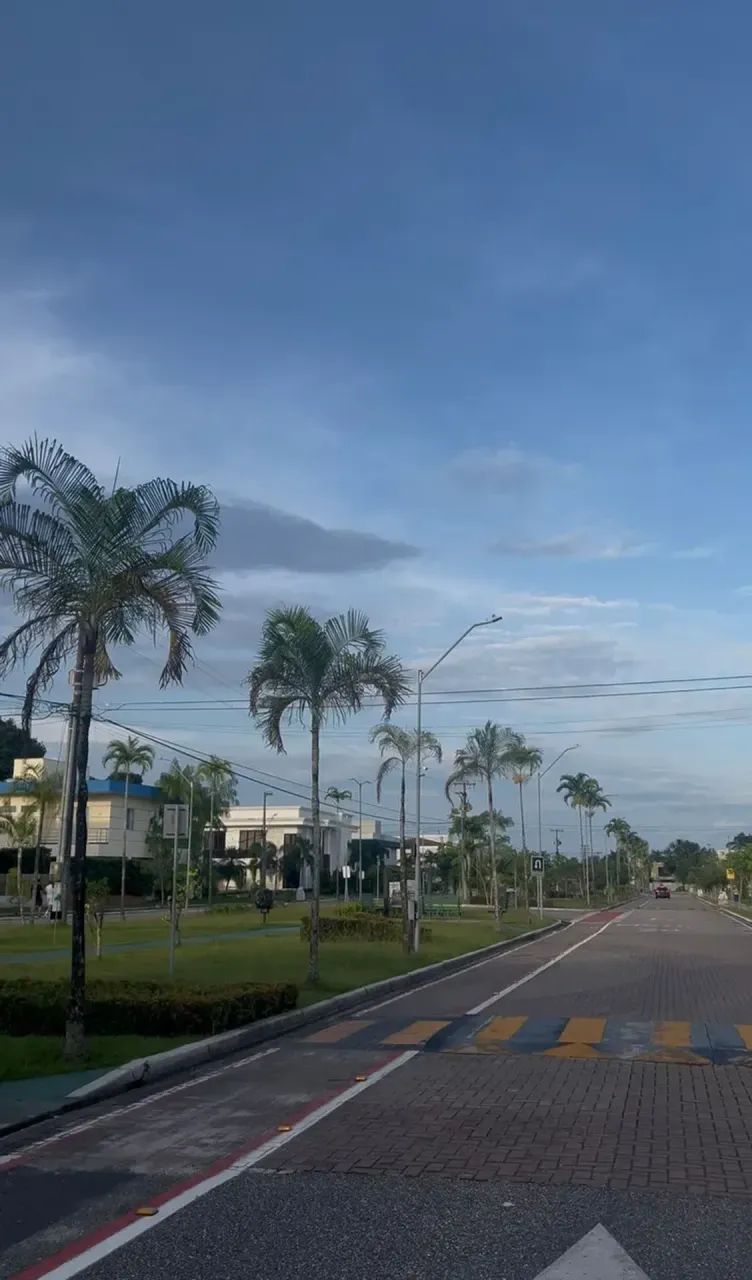 VENDE: LOTE 450 M2 NO MONTENEGRO BOULEVARD - Foto 3