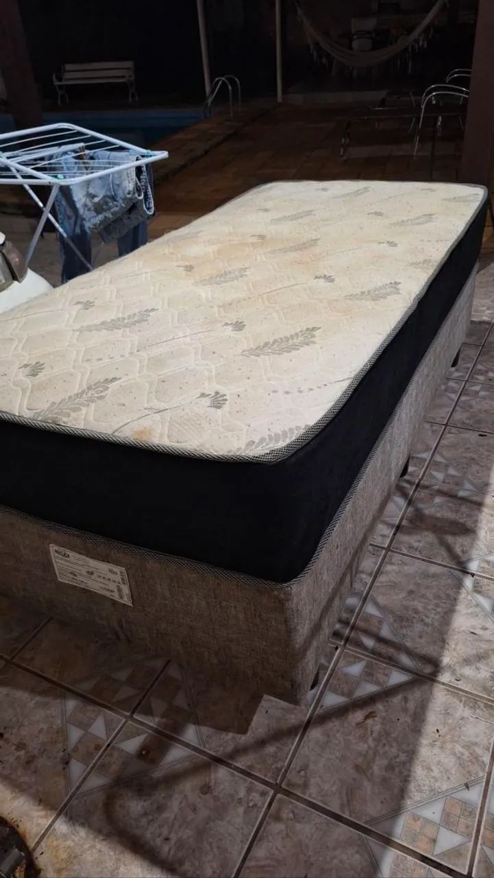 Cama box + colchão de solteiro