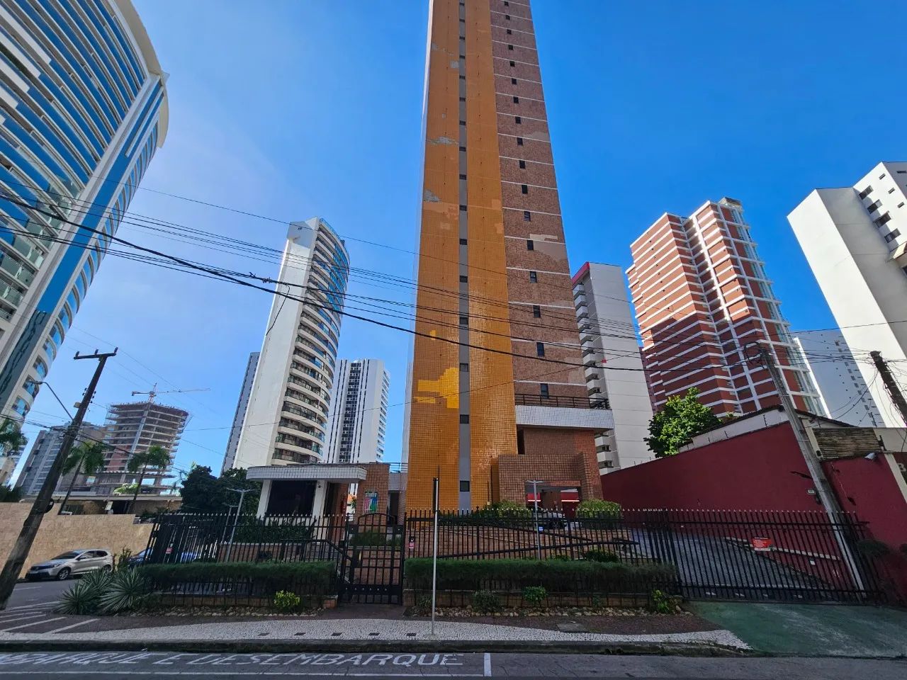 Foto do anúncio de Apartamento para aluguel no Meireles, Fortaleza em Meireles, Fortaleza