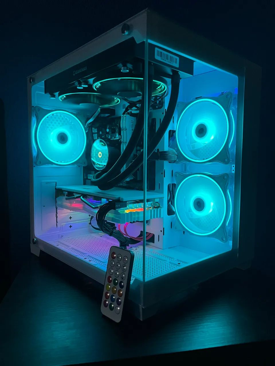PC Gamer White i7 4790 | RX 580 8GB | 16GB SSD + HD Watercooler