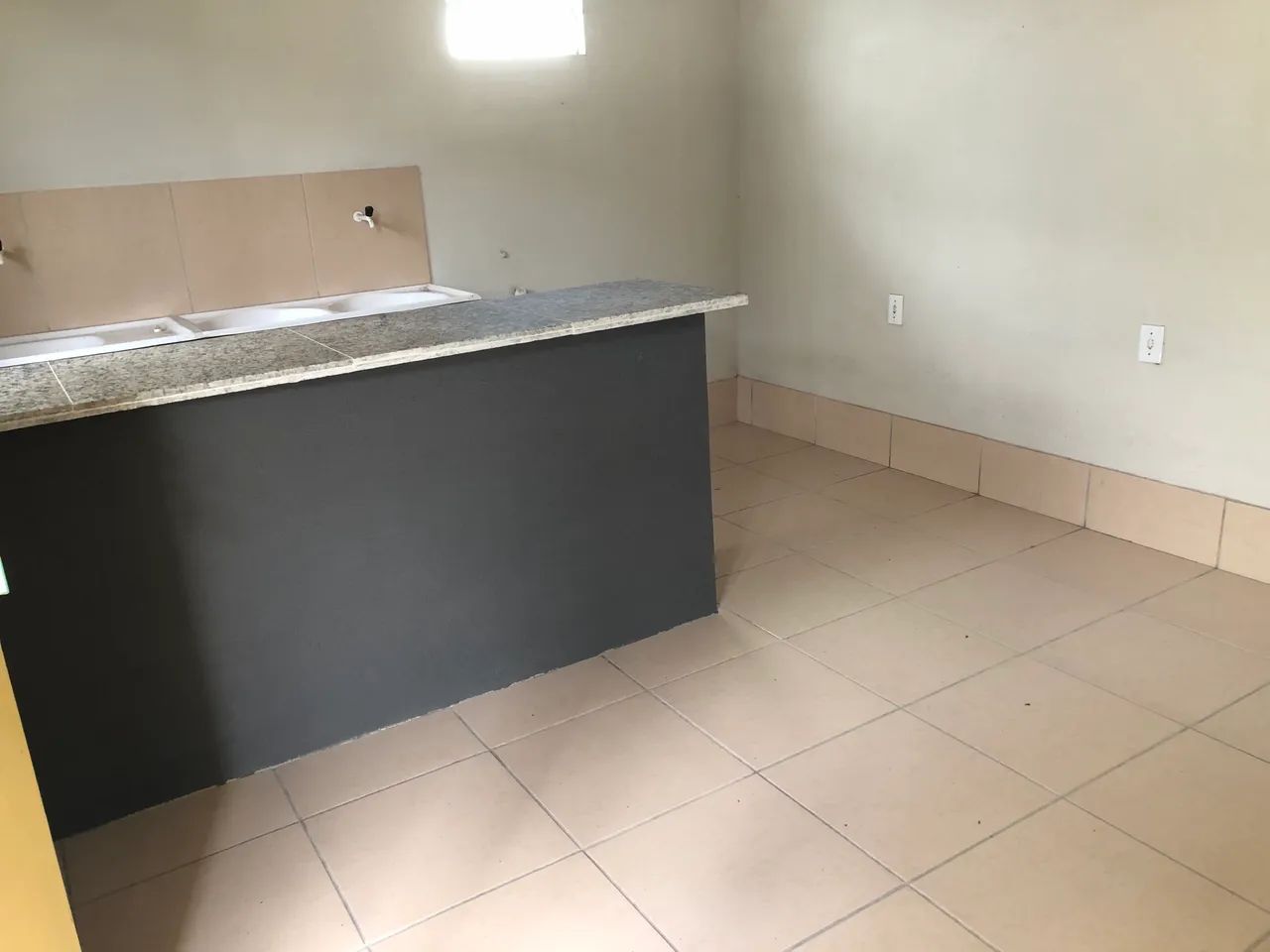 Alugo casa de 1 quarto no Dias Macedo  - Foto 5