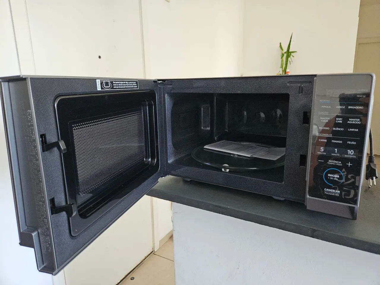 Microondas Midea 20L