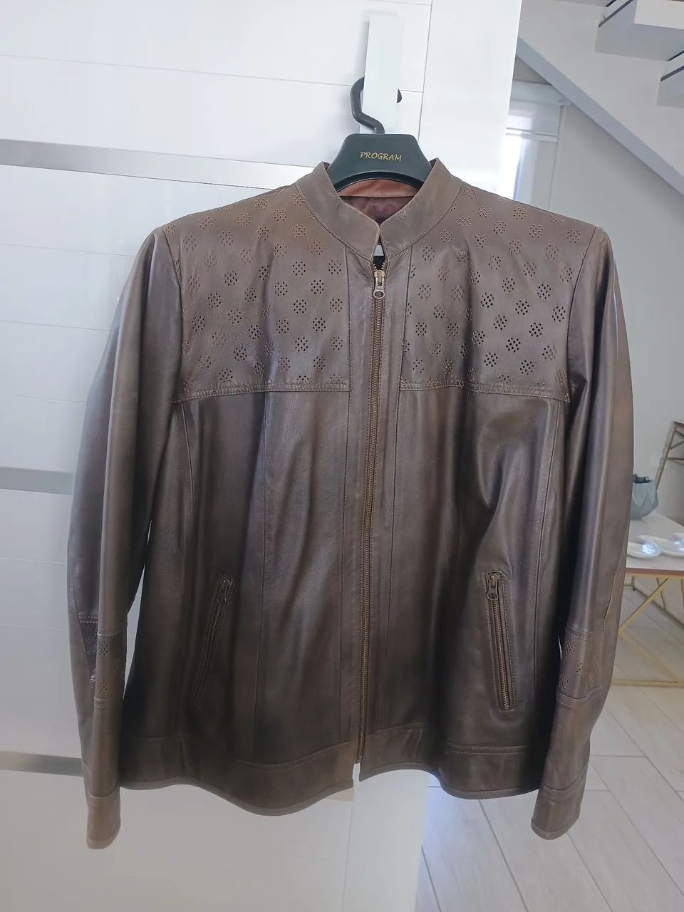 Vendo linda jaqueta de couro plus size - Foto 2