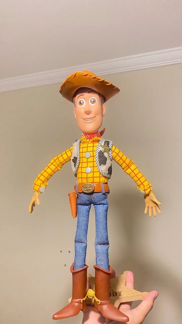 Woody Disney store funcionando - Toy store 