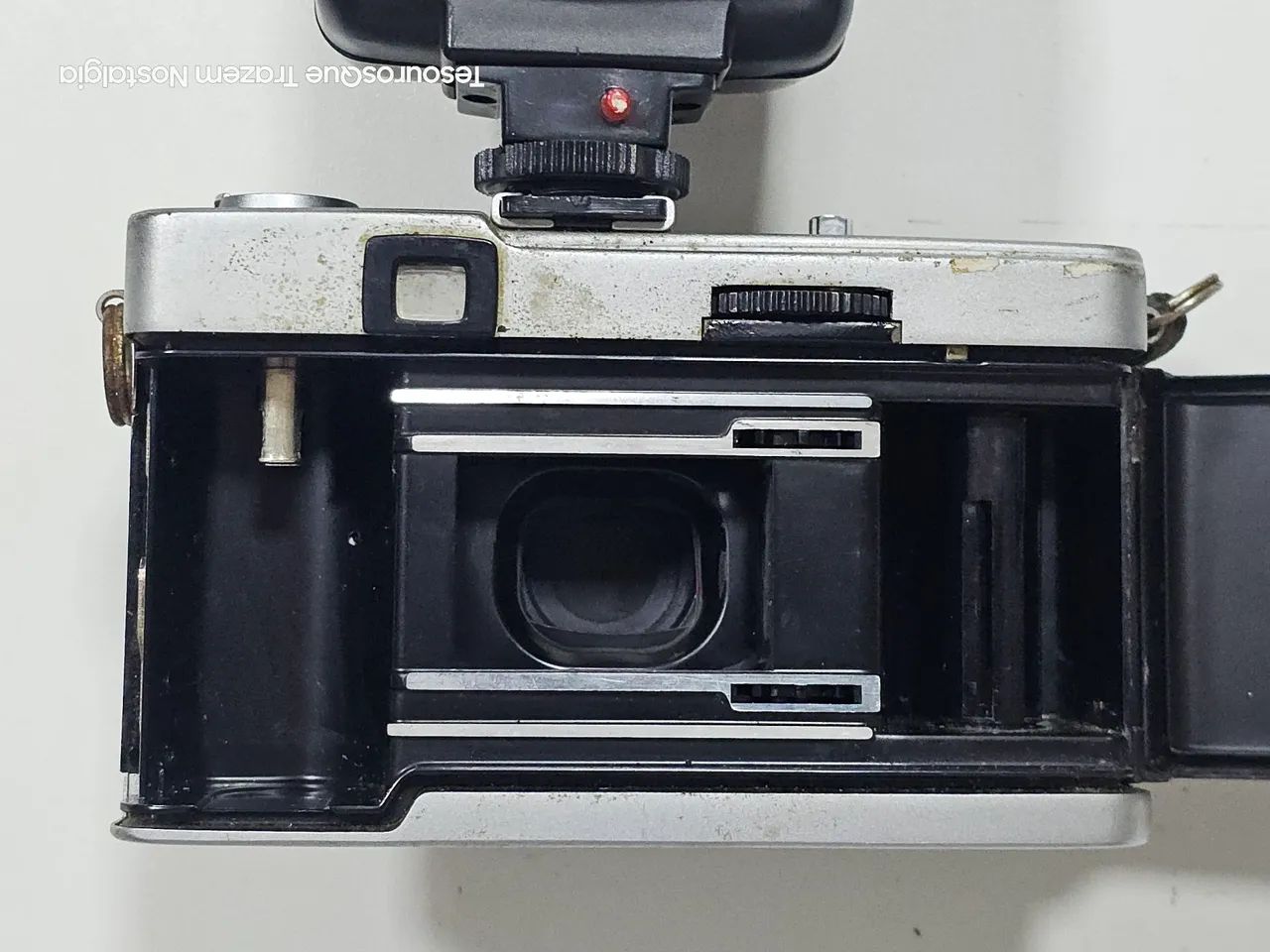 Câmera Máquina Fotográfica Olympus Trip 35 Com Flash - Câmeras e