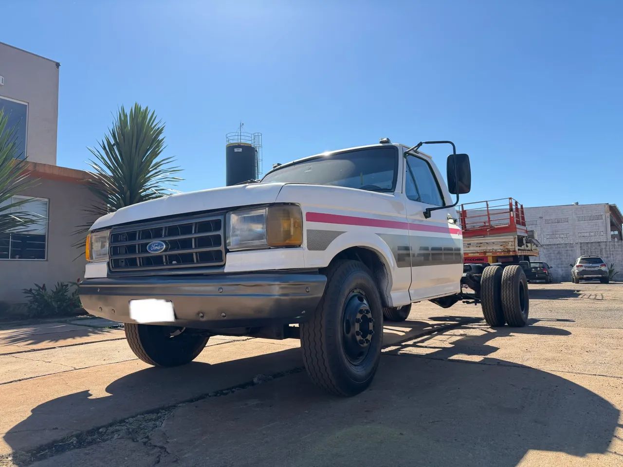 Ford F-4000 3.9 Turbo Intercooler Diesel 2P Manual 1993