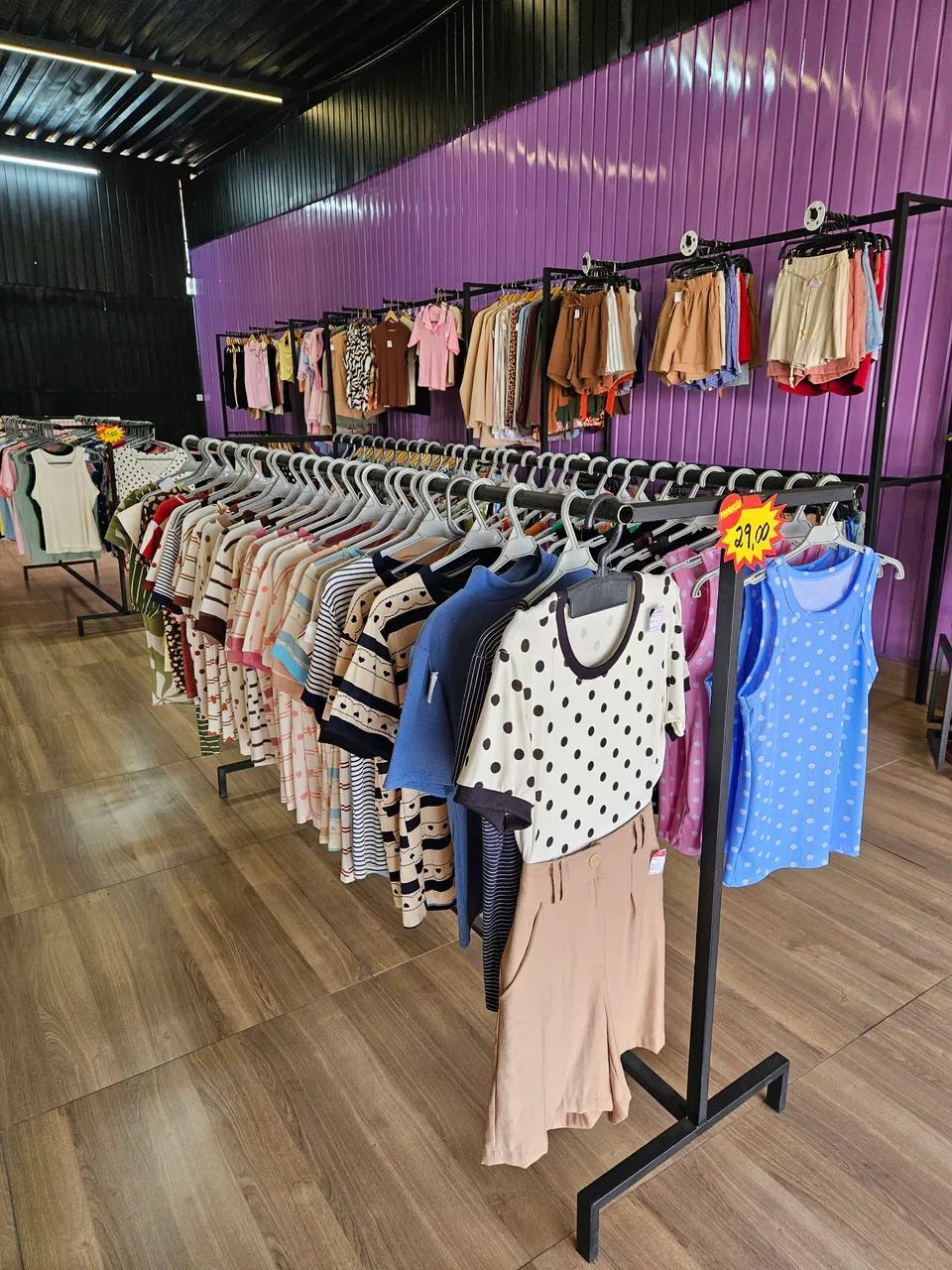 Blusinha feminina, 29 reais qualquer uma