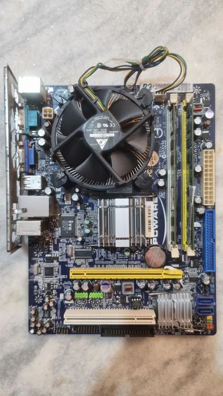 Placa mãe PCWare N15235 + memória + processador