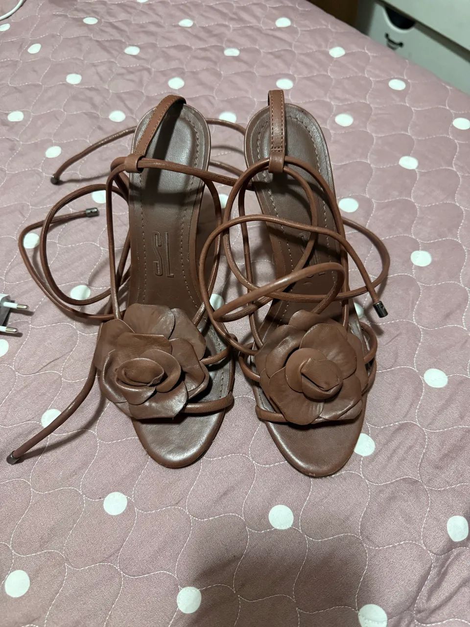 Sandalha Santa Lola semi nova 35