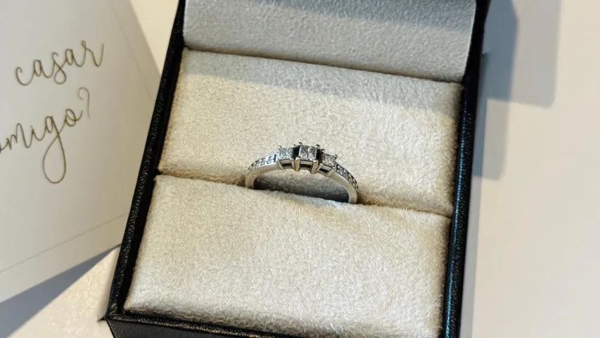 Anel de Noivado Diamantes Reisman