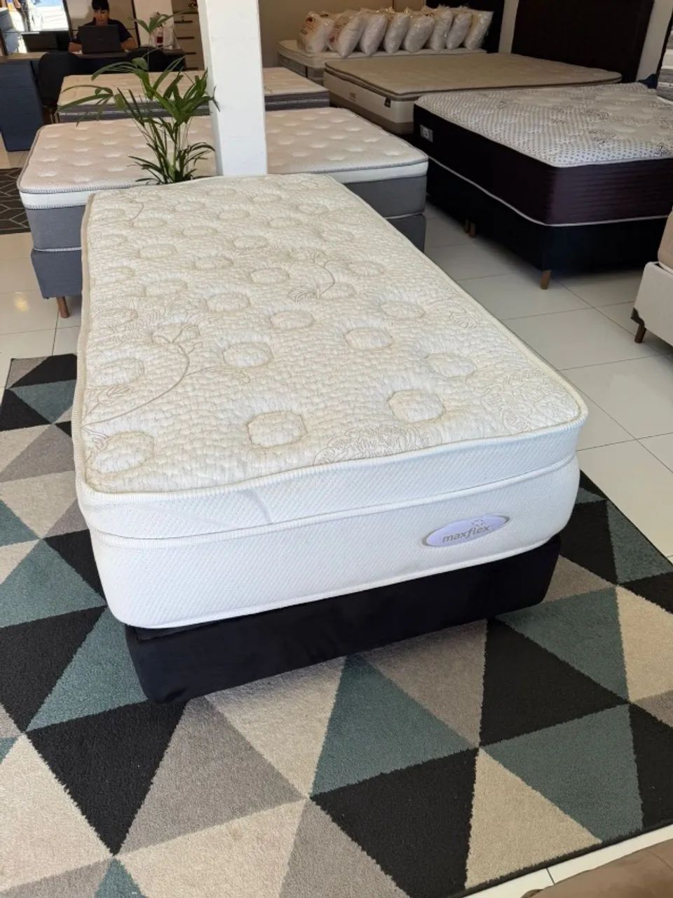 Cama de Solteirão MAXFLEX SEMINOVA - Entrego!  - Foto 5