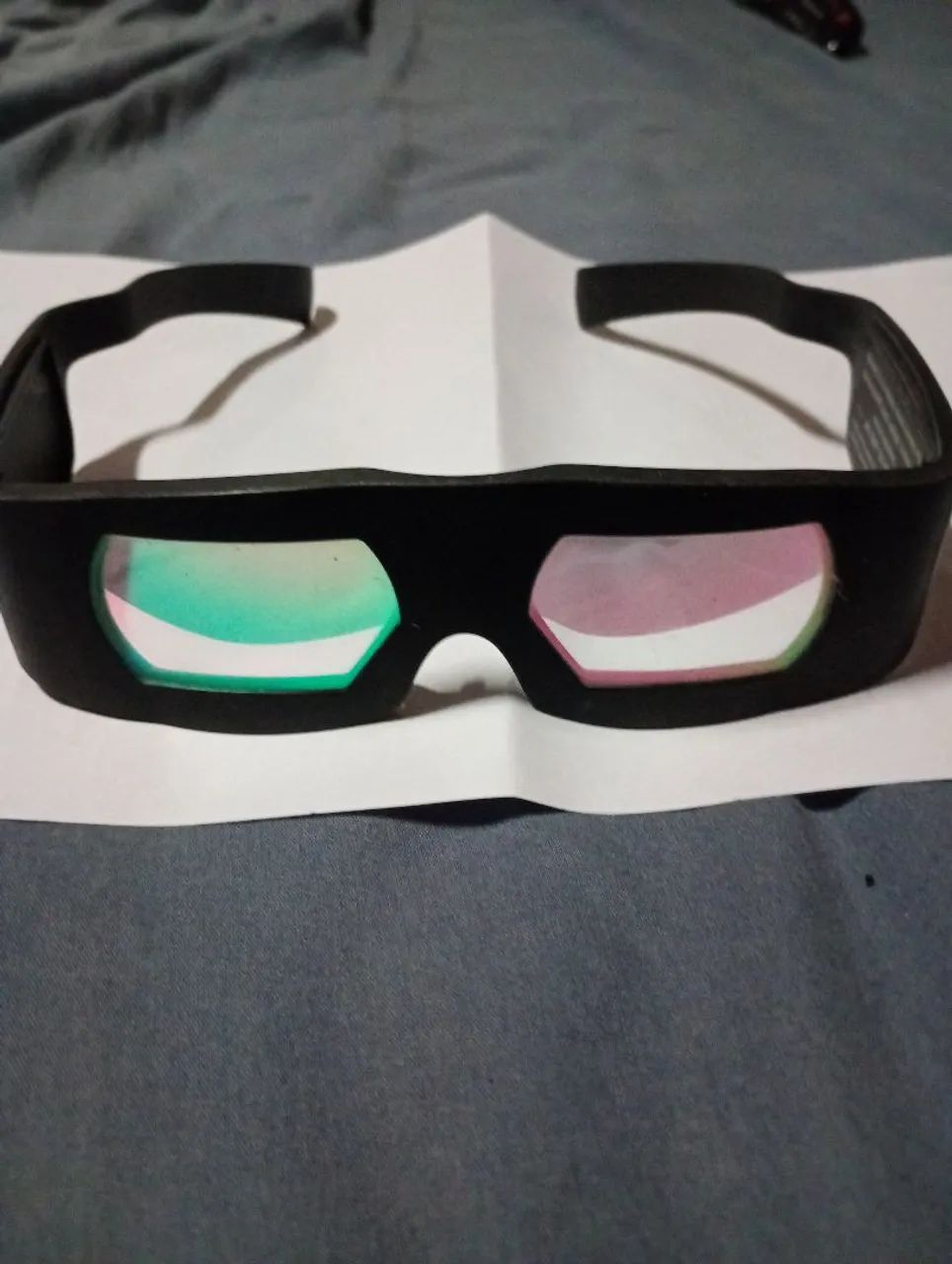 Vendo esse óculos novo top. Entrego 