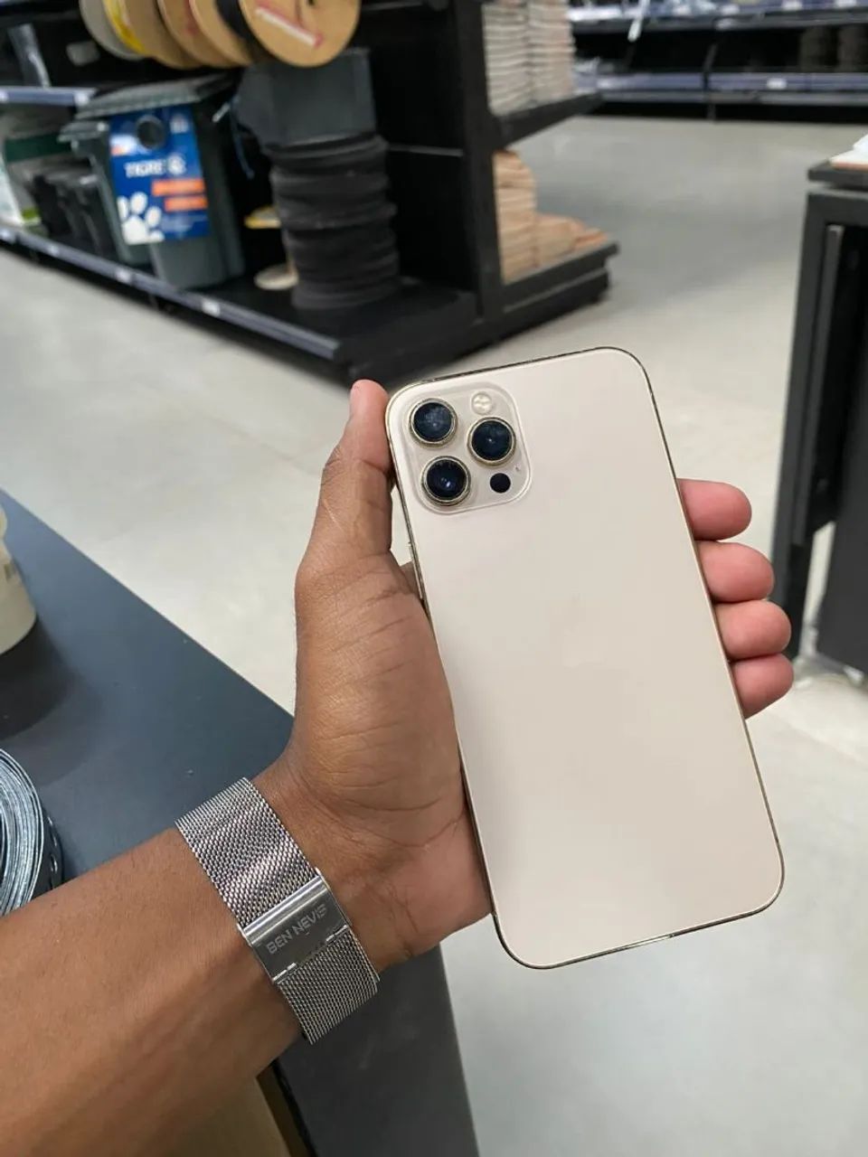 Vendo iPhone 12 pro Max - Celulares e Smartphones - Vila Oliveira