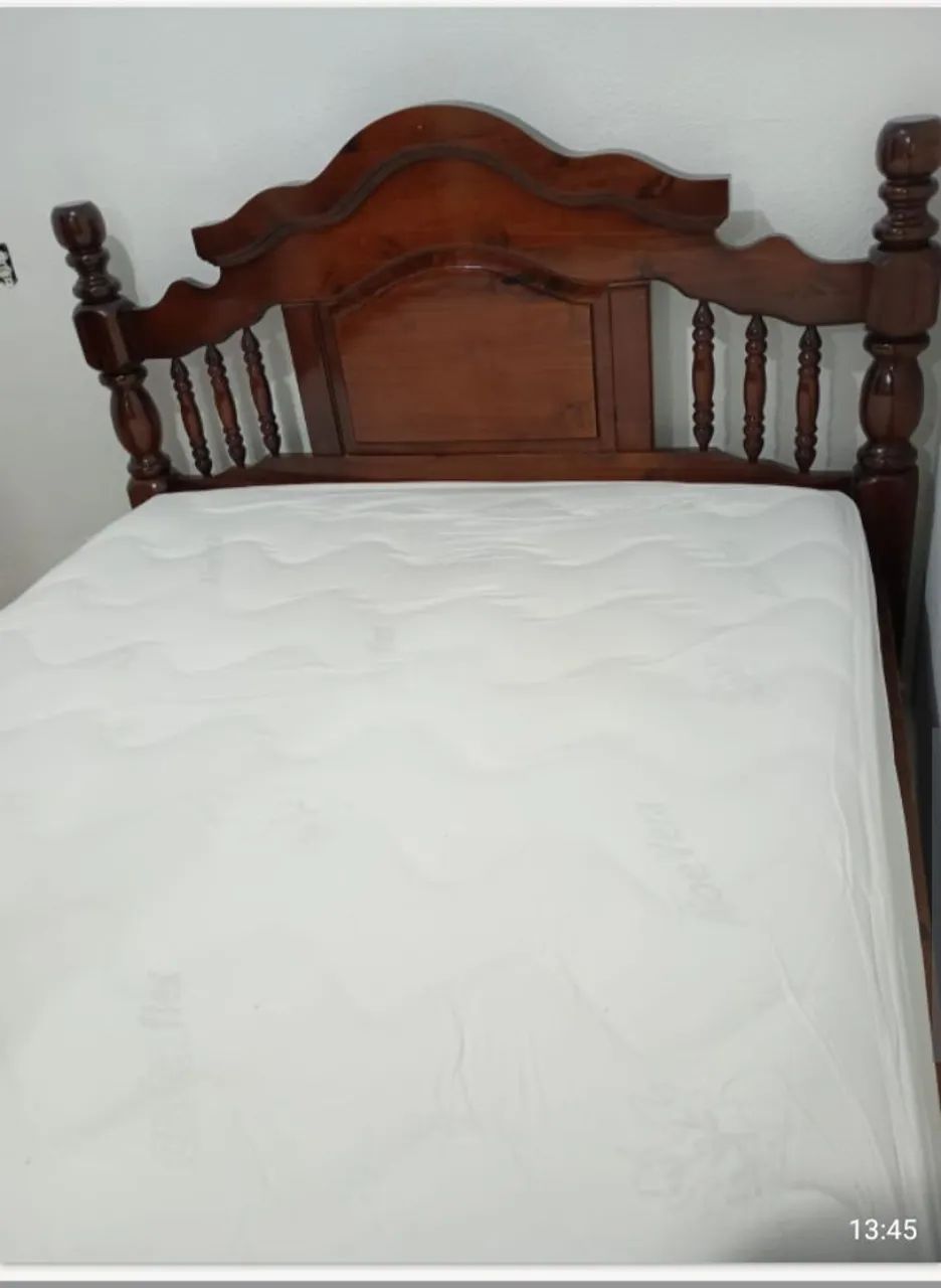 Vendo Cama Queen de Madeira.. - Foto 3