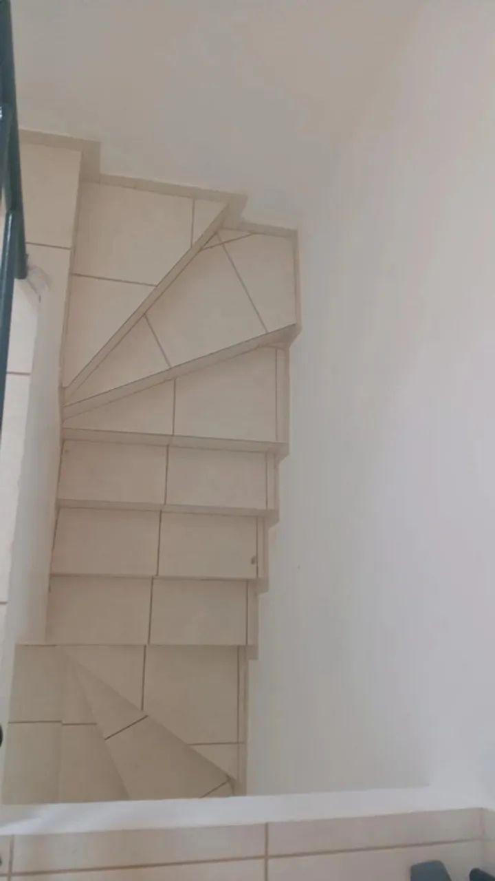 Vende-se sobrado 