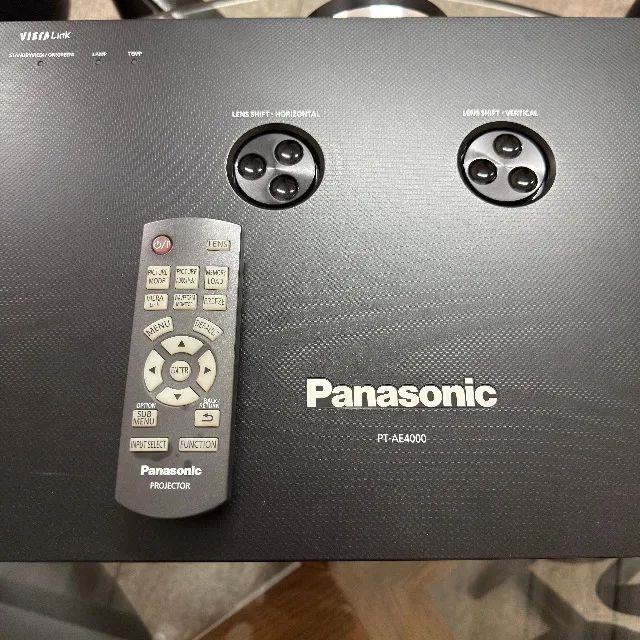 Projetor Panasonic PT-AE4000