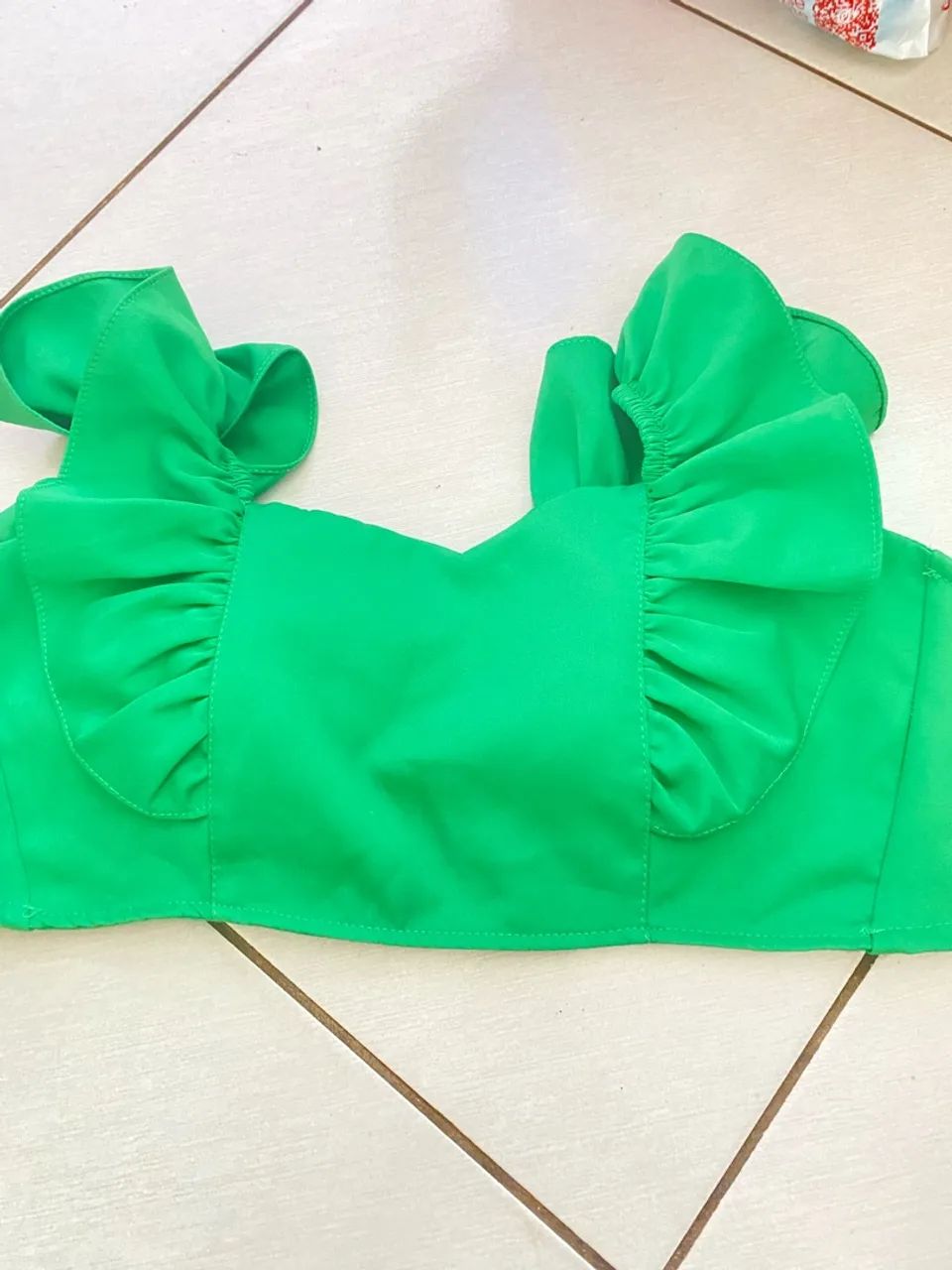 Roupas usadas pouquissimas vezes - Foto 2