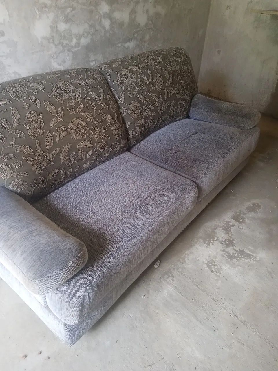Vende sofá grande não entrego  - Foto 3