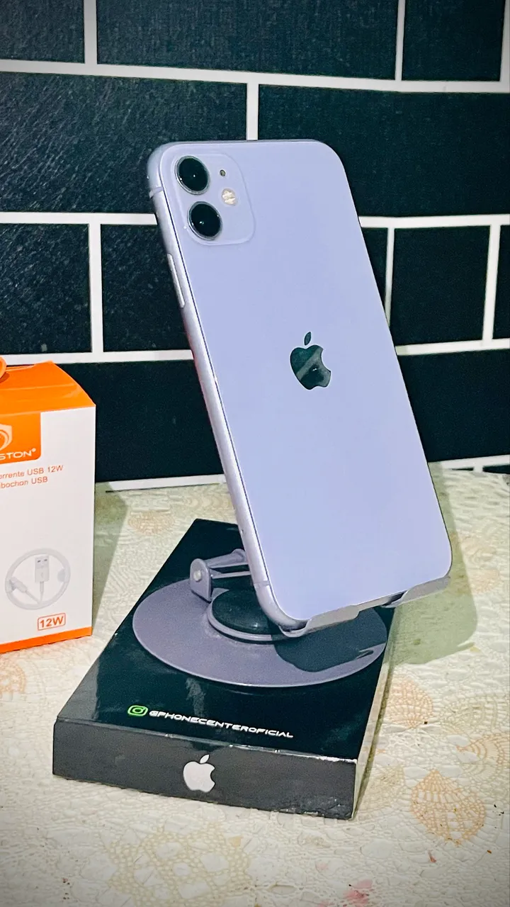 iPhone 11 64g ( NUNCA ABERTO ) - Celulares e Smartphones - Nova