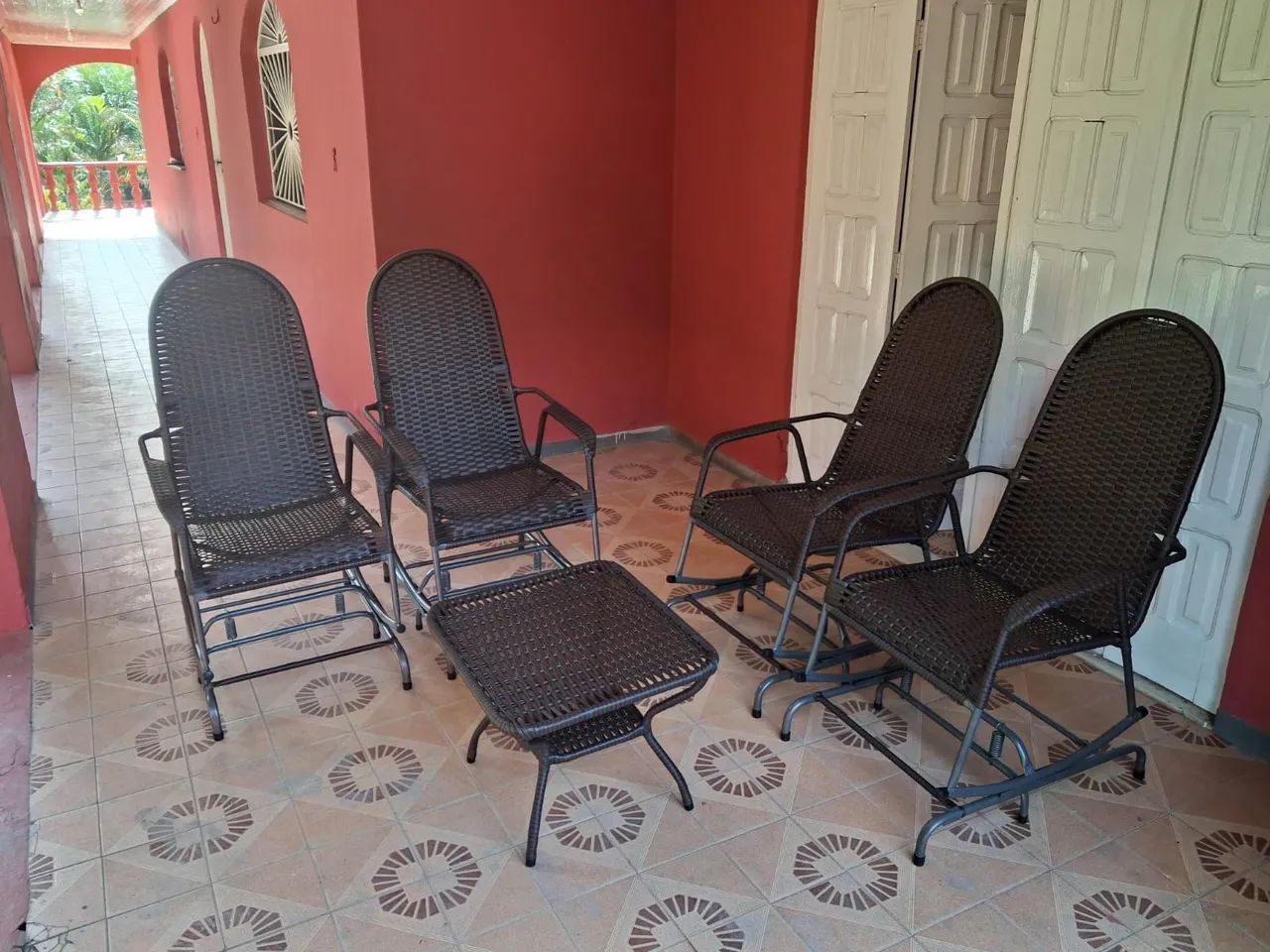 Cadeira de balanço com molas vime sintético  - Foto 2