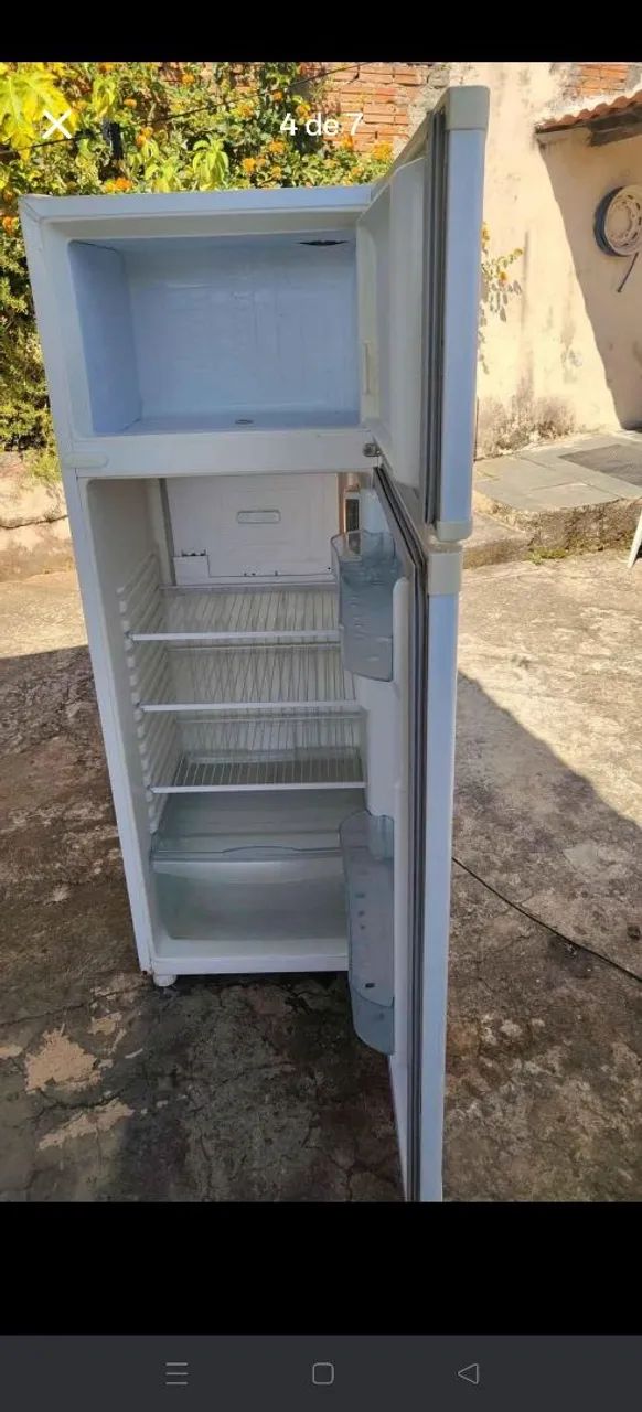 Vendo Geladeira Consul CRD36  - Foto 3