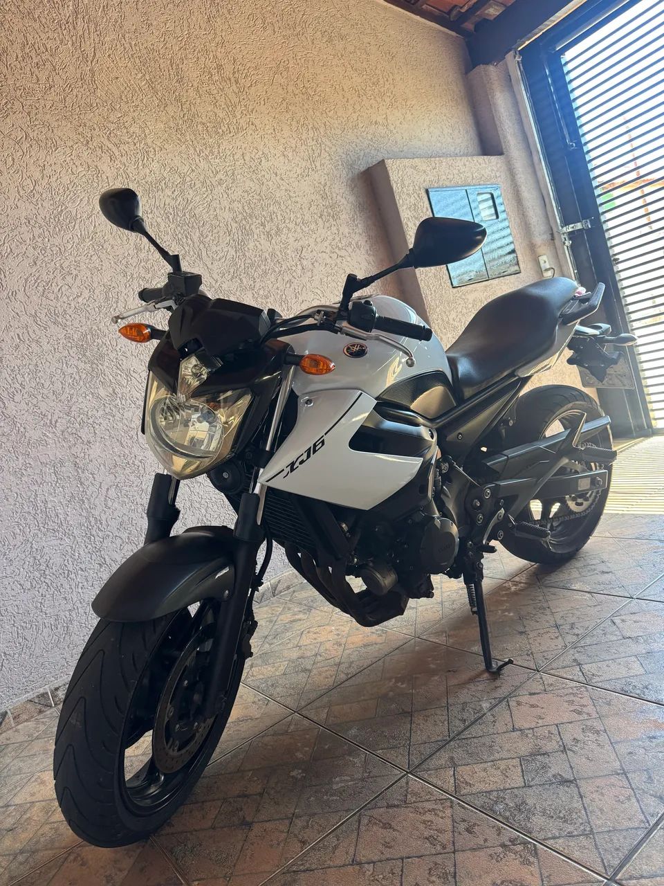 XJ6 600 - Foto 2