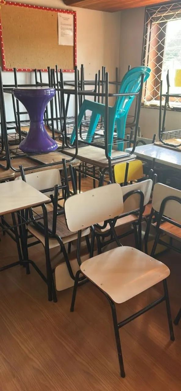 Carteira escolar - infantil e juvenil (em ótimo estado) - Foto 5