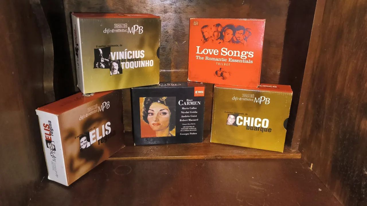 Lote Coleção de CDs - MPB Raros, Ópera Clássica e Coletâneas Love Songs - Foto 2