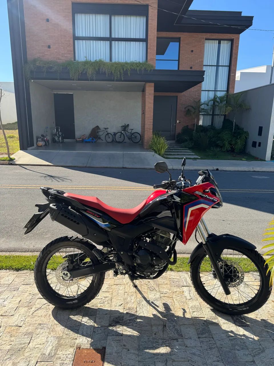 SAHARA 300 2026 0km  - Foto 4