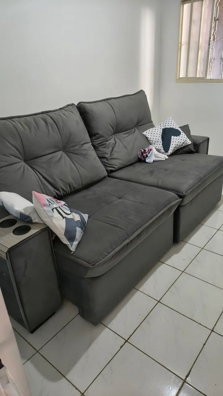 VENDO SOFÁ RETRÁTIL E RECLINÁVEL 