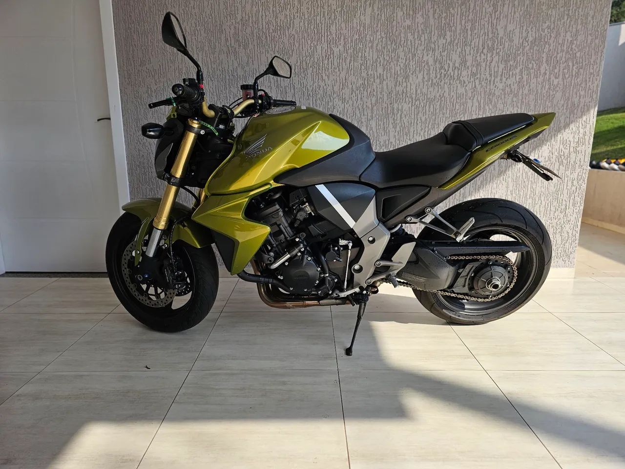 Cb 1000r