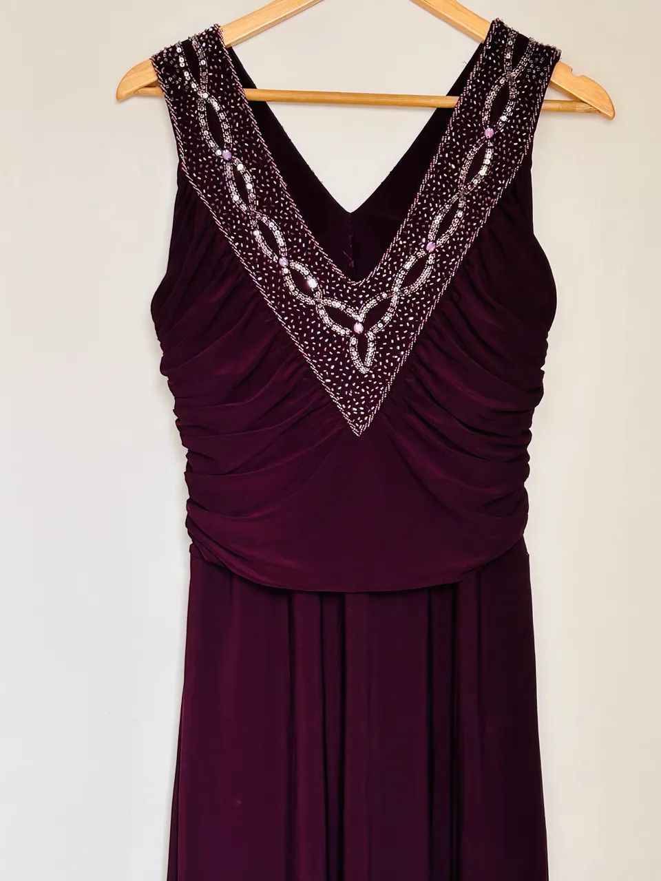 Lindo vestido bordô - Foto 4