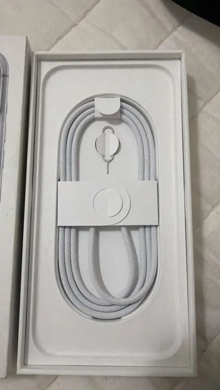 17 pro max 256 Silver