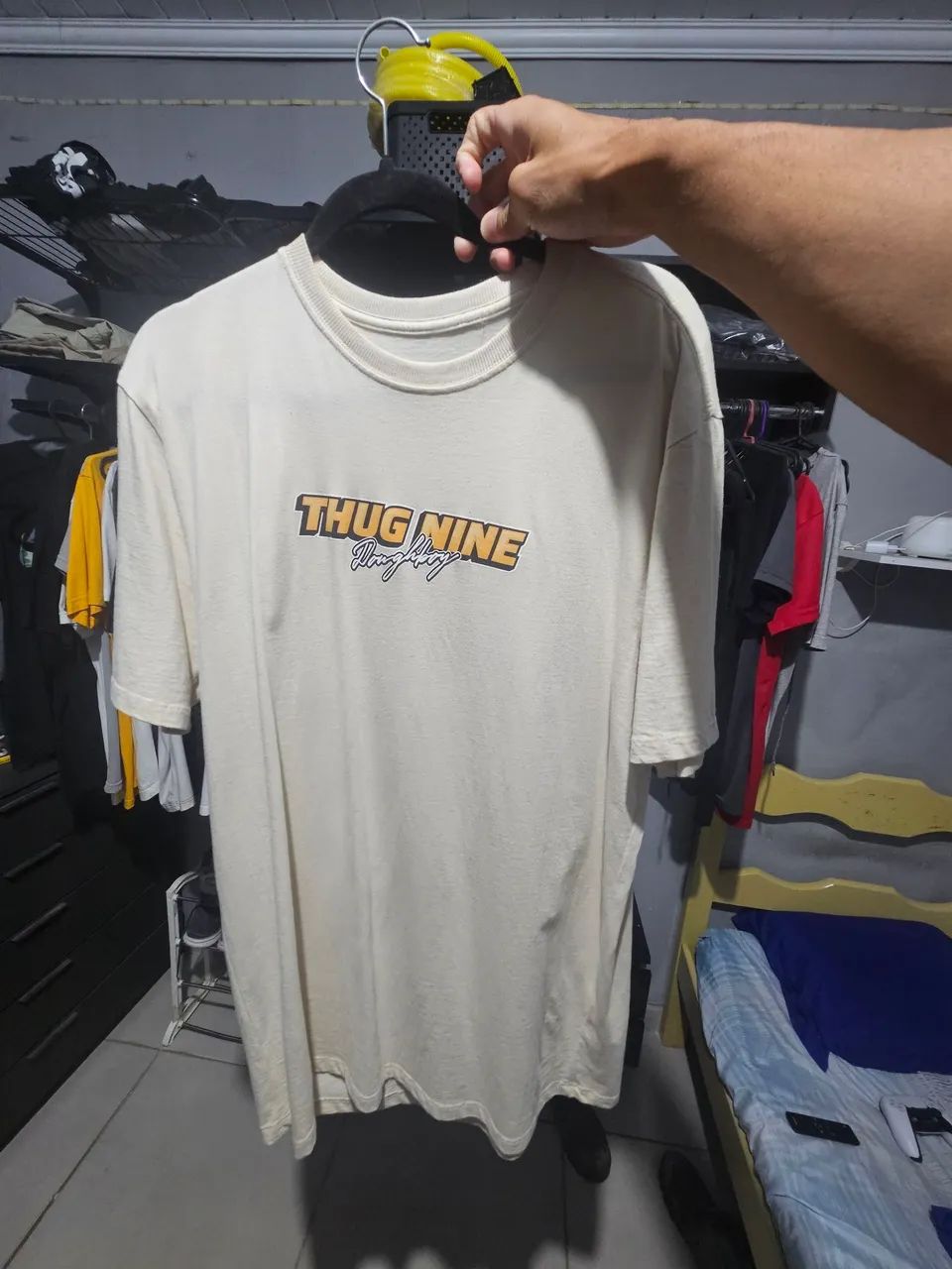 CAMISETA THUG NINE BEGE 