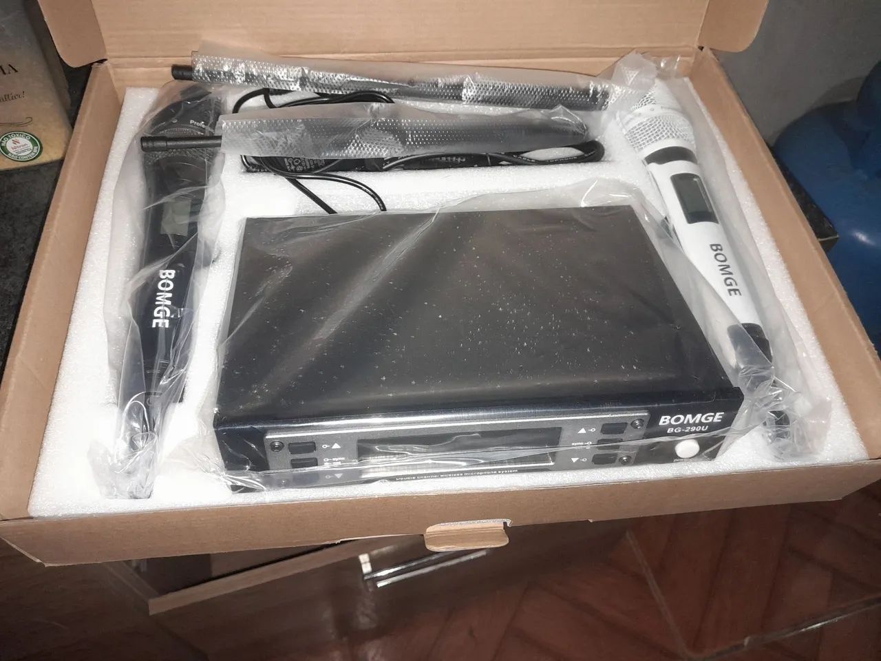 Microfone sem fio profissional 