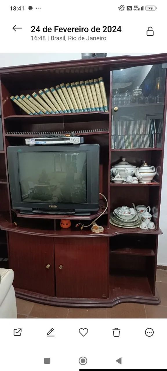 Vendo Estante de madeira - Sala - Foto 2