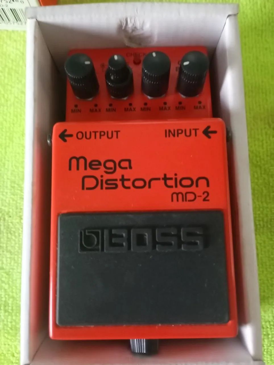 Pedal Boss mega distortion  - Foto 3