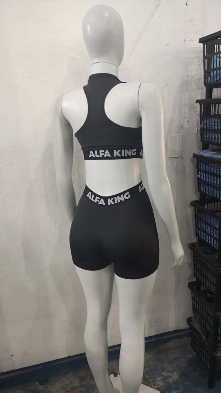 Manequim feminino corpo inteiro Branco em perfeito estado - Foto 2