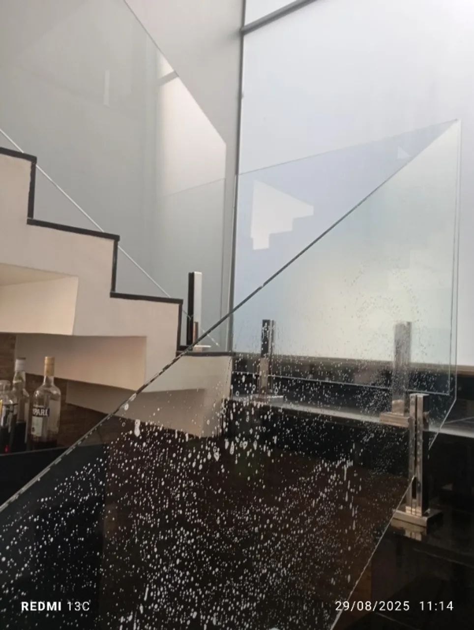 Limpeza,Restauração, cristalização de vidros. - Foto 3