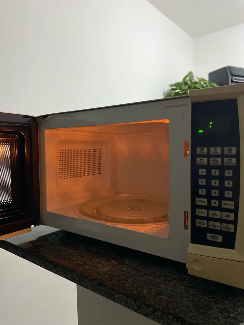 Micro-ondas PHILCO 220v - Foto 3